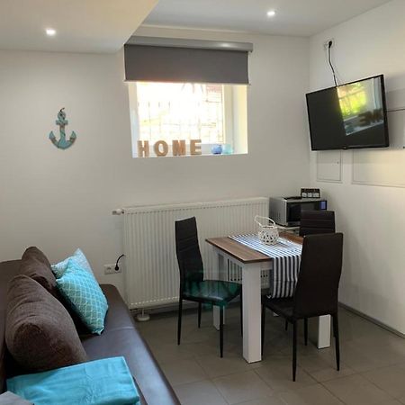 Ferienwohnung "Im Gaessel" Нойштадт-ан-дер-Вайнштрасе Екстер'єр фото